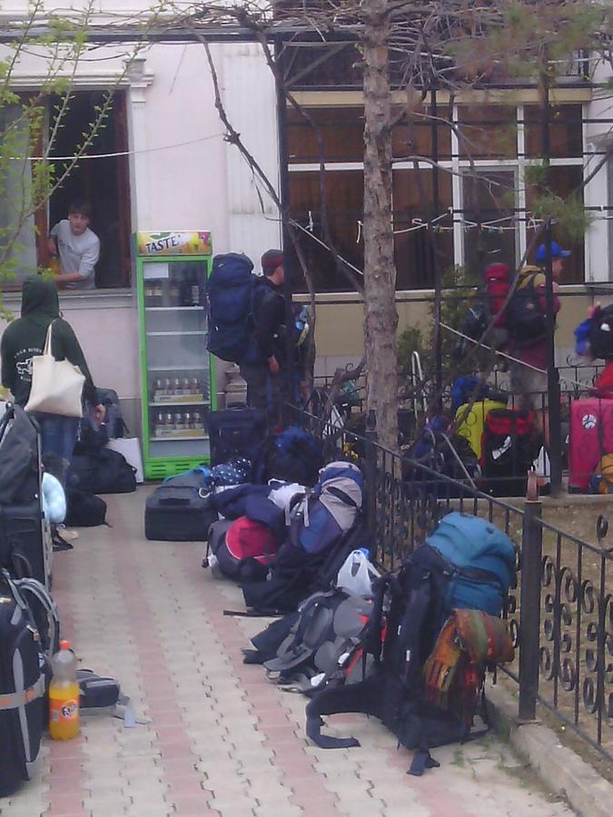 Shymhostle Hostel Shymkent Ngoại thất bức ảnh