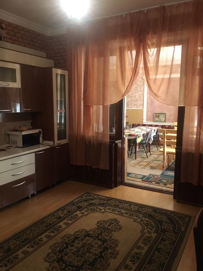 Shymhostle Hostel Shymkent Ngoại thất bức ảnh